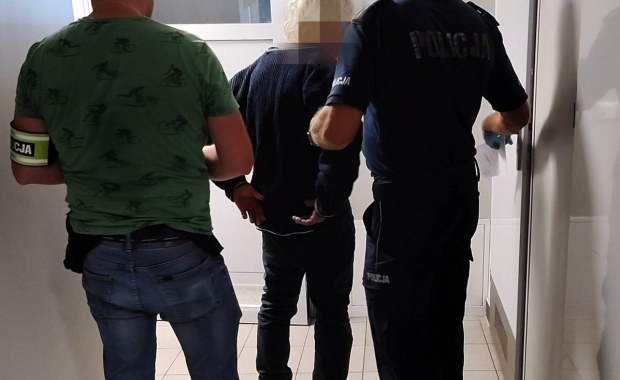 Siekierą zaatakował brata, potem ukrył się w krzakach