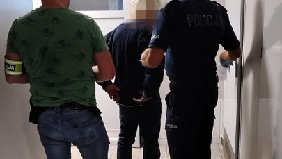 Siekierą zaatakował brata, potem ukrył się w krzakach