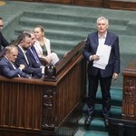 Siemoniak: Opowiadanie o setkach ofiar powodzi jest nie fair