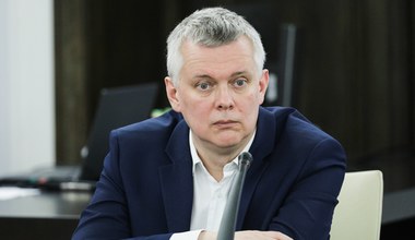 Siemoniak reaguje na słowa Glapińskiego. "Zamiast pomóc, straszy"