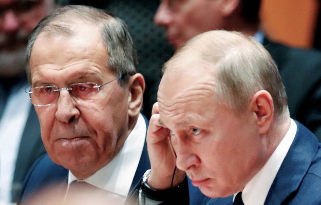 Siergiej Ławrow i Władimir Putin /Hannibal Hanschke/REUTERS/POOL /PAP/DPA