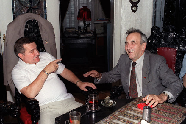 Sierpień 1989: Lech Wałęsa i Tadeusz Mazowiecki /AFP