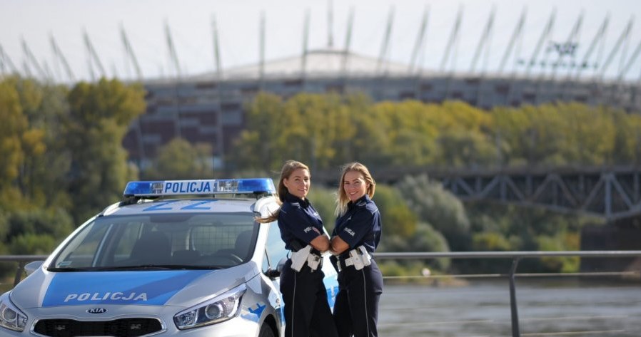 Sierż. Gabriela Putyra (po lewej) i st. post. Dominika Putyra (po prawej) /Informacja prasowa