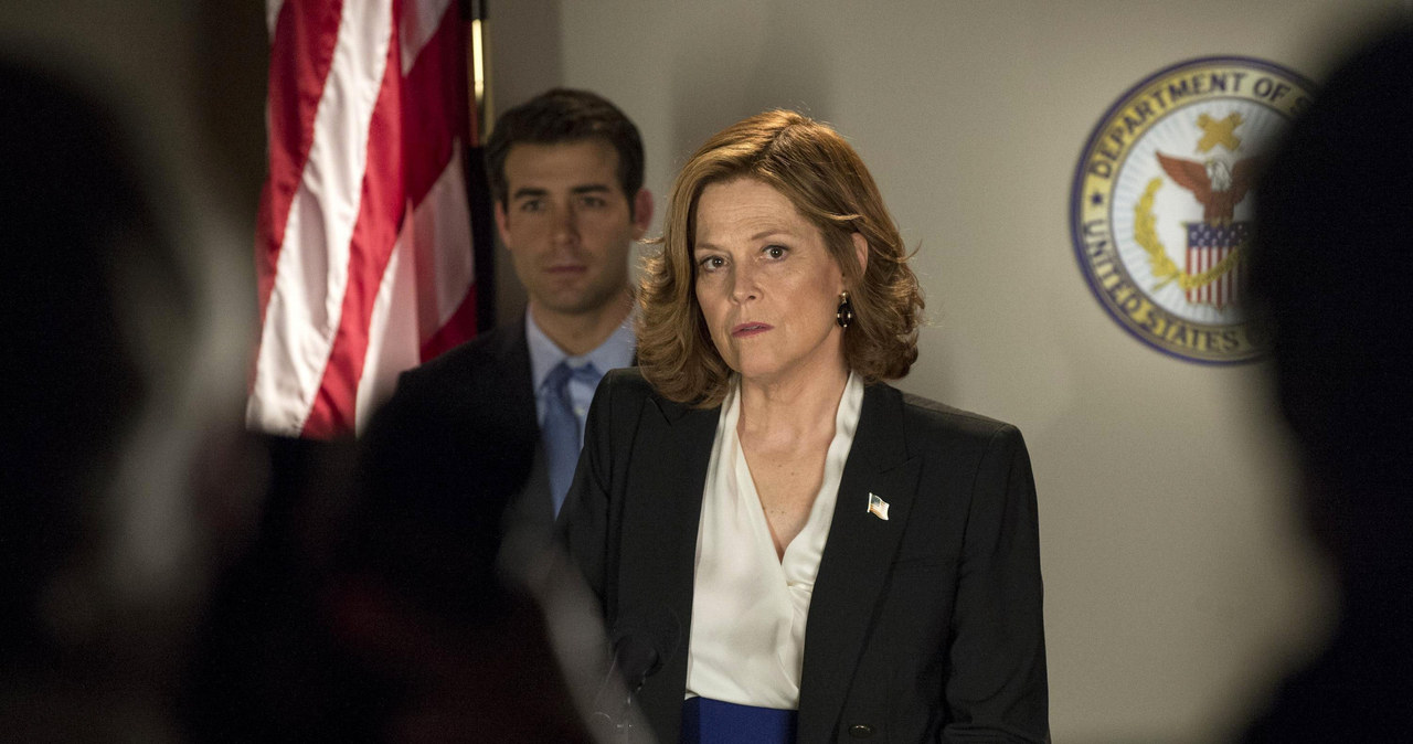 Sigourney Weaver w serialu "Political Animals" /BERLANTI PRODUCTIONS  /East News