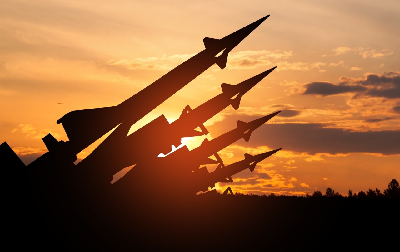 Sikorski: Dyskusje o broni jądrowej lepiej prowadzić dyskretnie