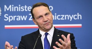 Sikorski o uwolnieniu Poczobuta. "Przykład wspaniałego sojuszu polsko-amerykańskiego"