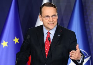 Sikorski odpowiada na zarzuty ws. otrzymania 100 tys. dolarów od ZEA