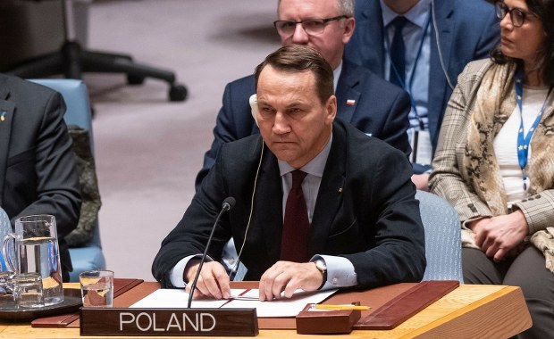 Sikorski rozmawiał z Sybihą: Będziemy wspierać Ukrainę