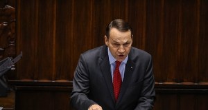 Sikorski: Spotka się to z naszą odpowiedzią, nie tylko dyplomatyczną