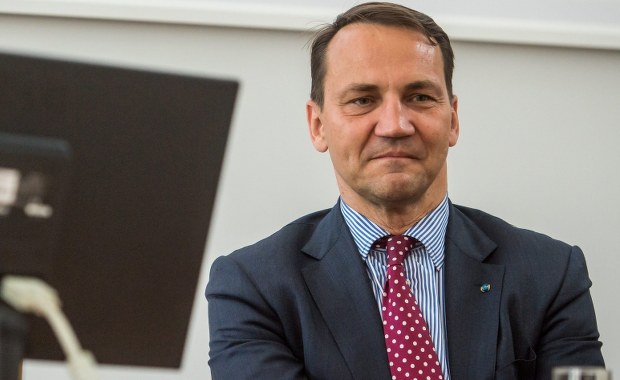 Sikorski świadkiem w procesie Arabskiego. Były szef MSZ stawił się w sądzie