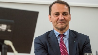 Sikorski świadkiem w procesie Arabskiego. Były szef MSZ stawił się w sądzie