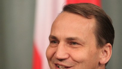 Sikorski: Ucieszymy się dopiero, gdy wrak Tu-154M trafi do Polski
