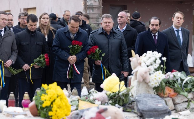 Sikorski z niezapowiedzianą wizytą w Ukrainie