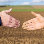 Siła chwytu dłoni jest związana z szeregiem chorób. Zrób test w domu