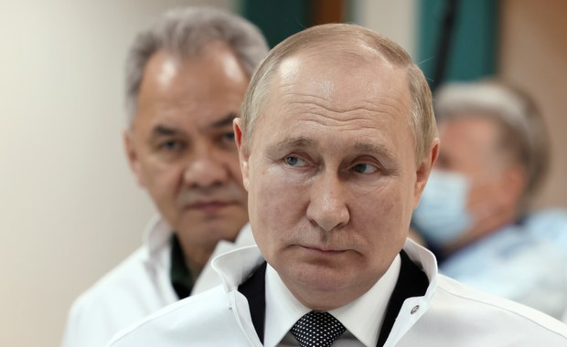"Siła rosyjskiej propagandy". Kim jest mężczyzna, którego widać na zdjęciach z Putinem?