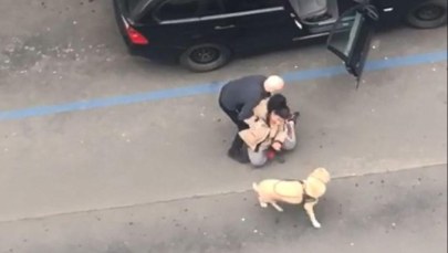 Siłą wyrzucił niewidomą pasażerkę z auta. Nie chciał jechać z psem przewodnikiem