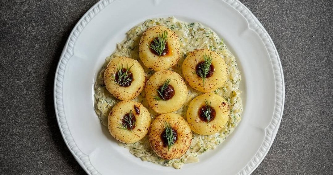 Силезькі клецки добре поєднуються з м’ясними стравами, соусами чи тушкованими овочами /Domena publiczna