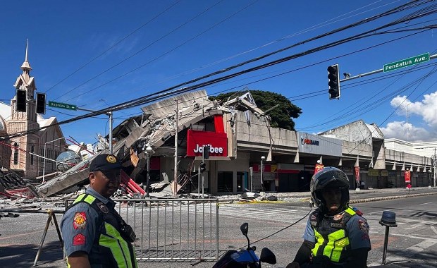 Silne trzęsienie ziemi na Filipinach. Wydano ostrzeżenie przed tsunami