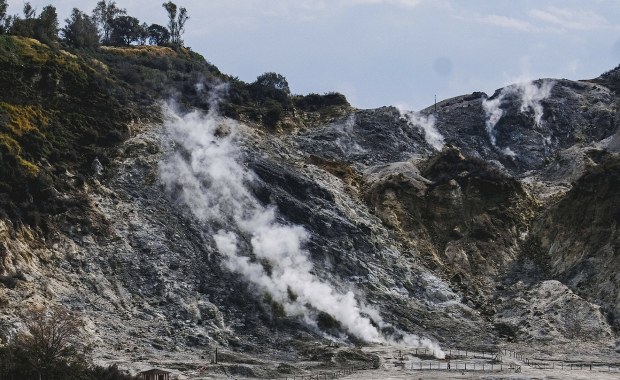 ​Silne trzęsienie ziemi na południu Włoch. Ludzie w panice wybiegli z domów 