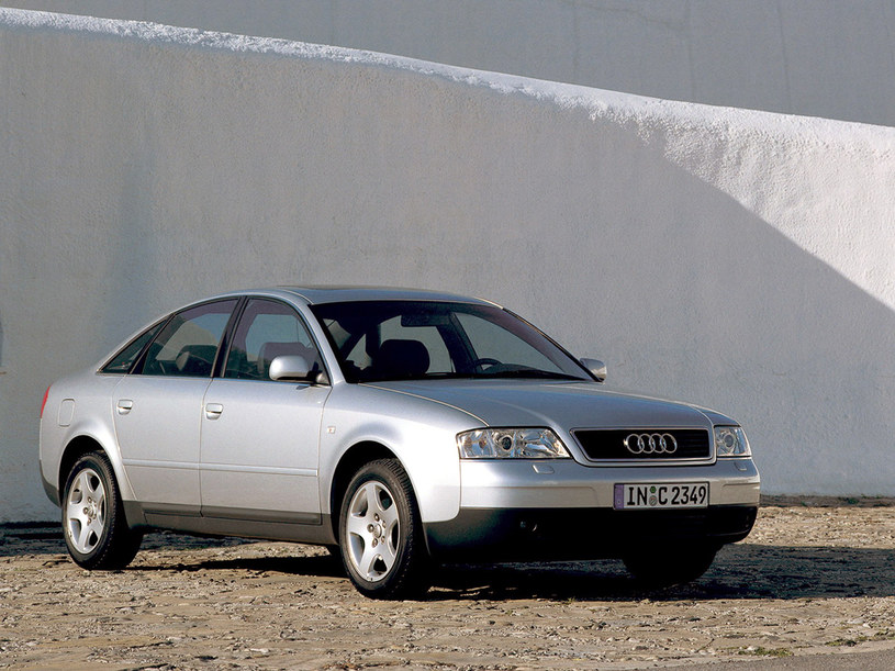 Silnik 2.5 V6 TDI (nie mylić z 2.5 R5 TDI) był popularny w Audi A6 C5. Unikajmy wersji 150-konnej – to ryzykowny zakup. /Audi