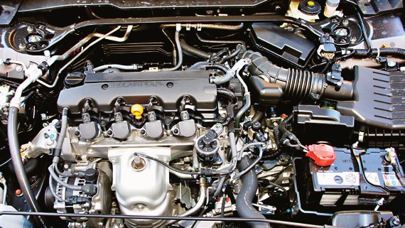 Silnik benzynowy: dosyć niezawodny, ale czuły na źle wyregulowaną instalację LPG – na montażu nie oszczędzajmy. /Motor