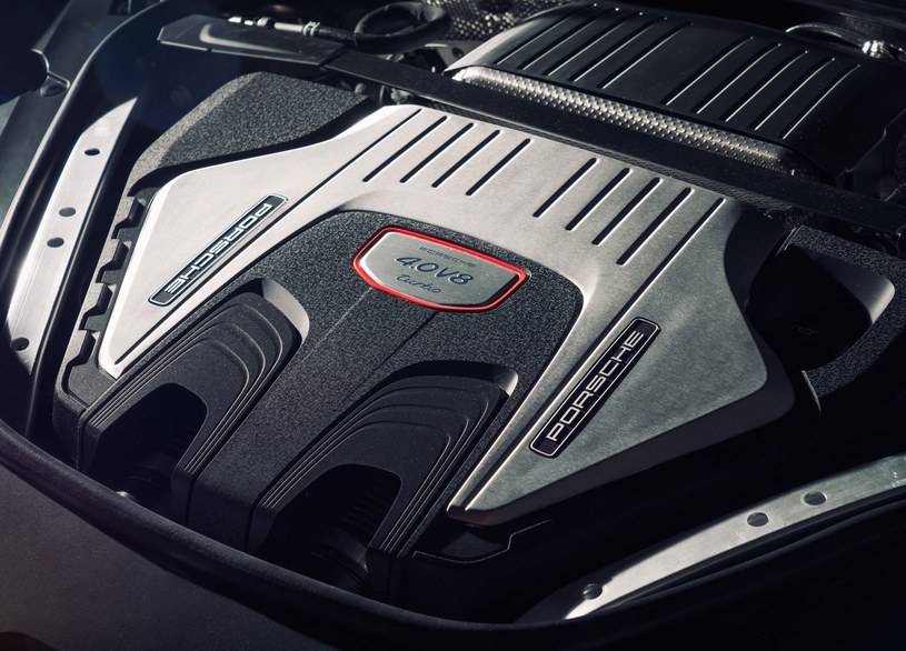 Silnik V8 w nowym Porsche Panamera /Informacja prasowa