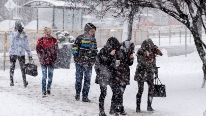 Silny wiatr i wysoki poziom wód w rzekach na Pomorzu