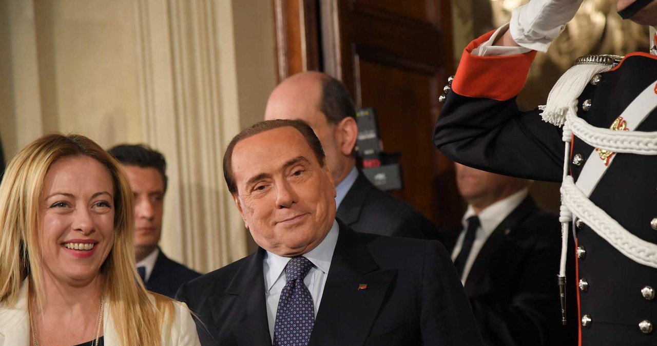 Silvio Berlusconi (P) jest liderem partii "Forza Italia" (z lewej liderka "Fratelli d'Italia" - Giorgia Meloni) władał klubem AC Milan /AFP