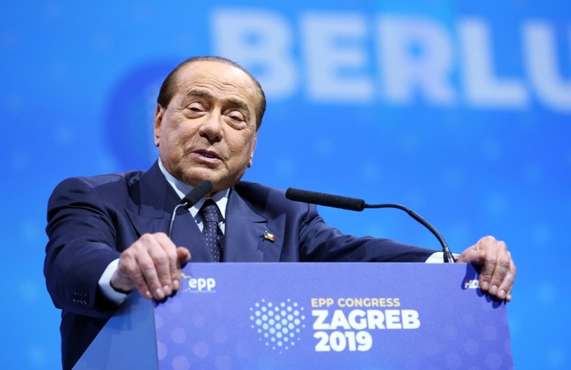 Silvio Berlusconi w Zagrzebiu /AFP