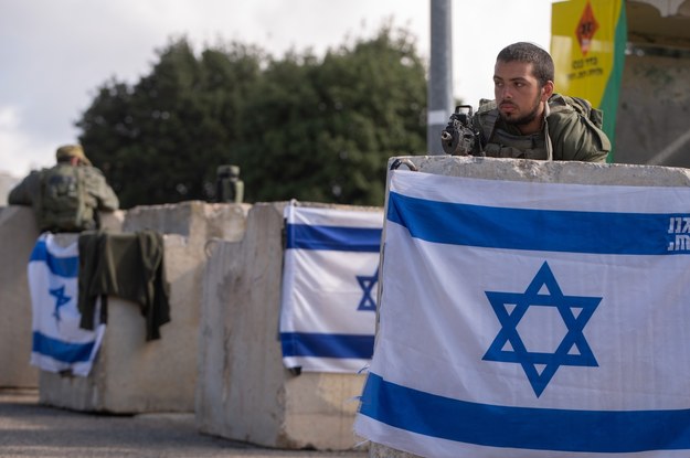 Siły Obronne Izraela zastrzeliły cztery osoby, które próbowały przedostać się we wtorek przez ogrodzenie od strony Libanu /AYAL MARGOLIN /PAP/EPA