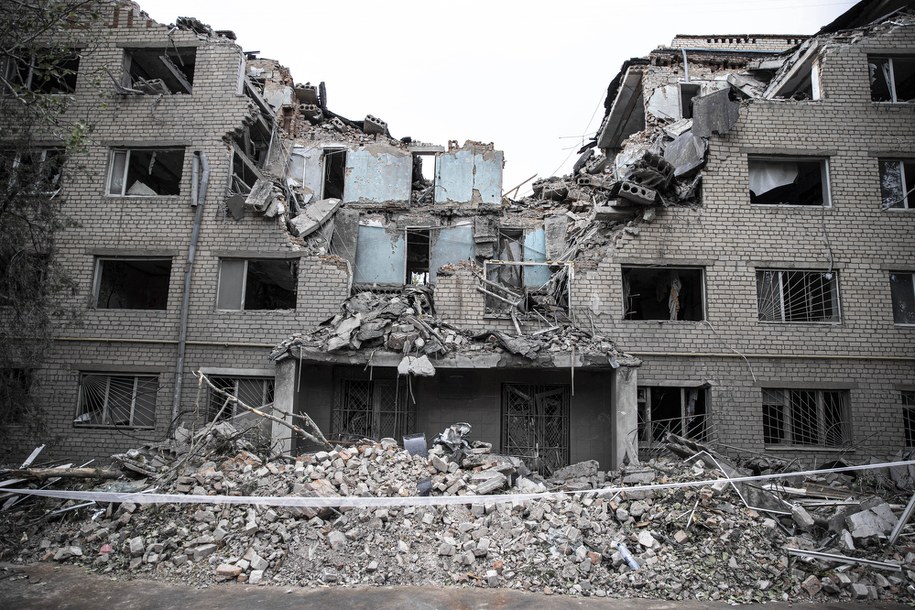 Siły rosyjskie niszczą głównie ukraińskie obiekty cywilne /AA/ABACA /PAP/Abaca