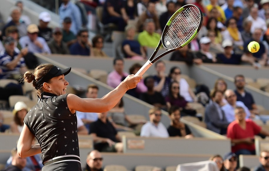Simona Halep chwaliła swoją rywalkę /CAROLINE BLUMBERG /PAP