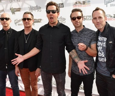 Simple Plan kontra hejterzy ("Opinion Overload")