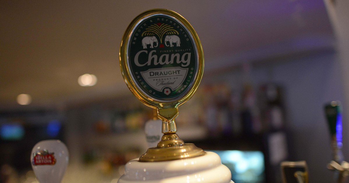 Singapur - tu za 4 piwa zapłacisz ponad 100 złotych! /AFP