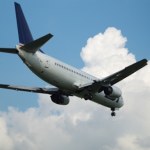 Singapur Singapur wyznacza trend. Wprowadza dla podróżnych linii lotniczych podatek od SAF