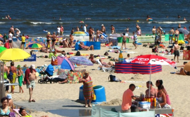 Sinice nad polskim morzem. Sprawdź, gdzie nie można się kąpać