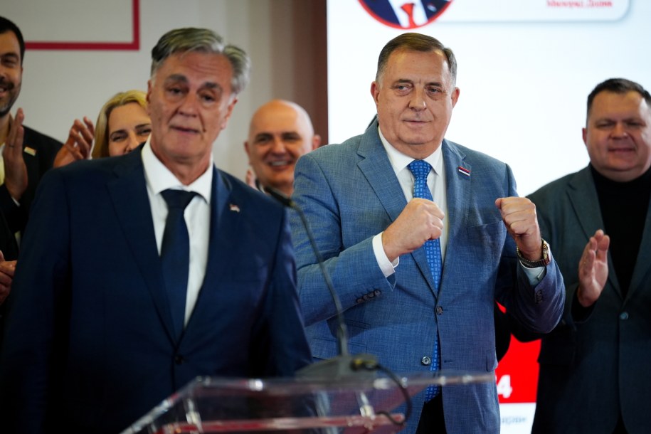 Sinisza Karan (z lewej) i Milorad Dodik /NIDAL SALJIC /PAP/EPA