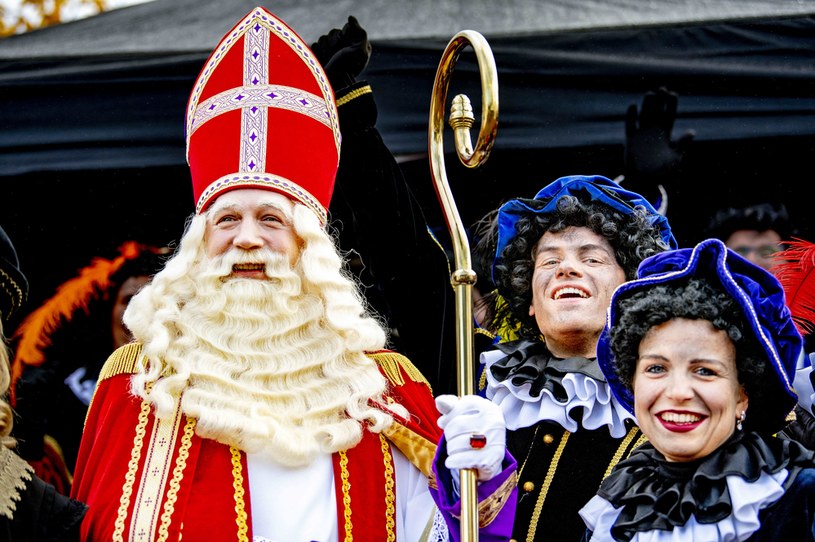 Sinterklaas z pomocnikami; zdj. ilustracyjne /Utrecht Robin/ABACA / Abaca Press /Agencja FORUM