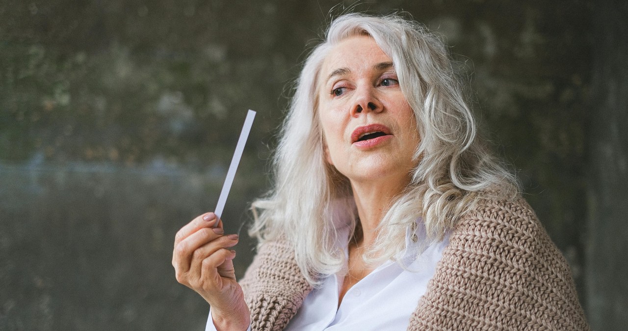 Siwienie jest odwracalne tylko w przypadku przedwczesnego siwienia /Anna Shvets /pexels.com