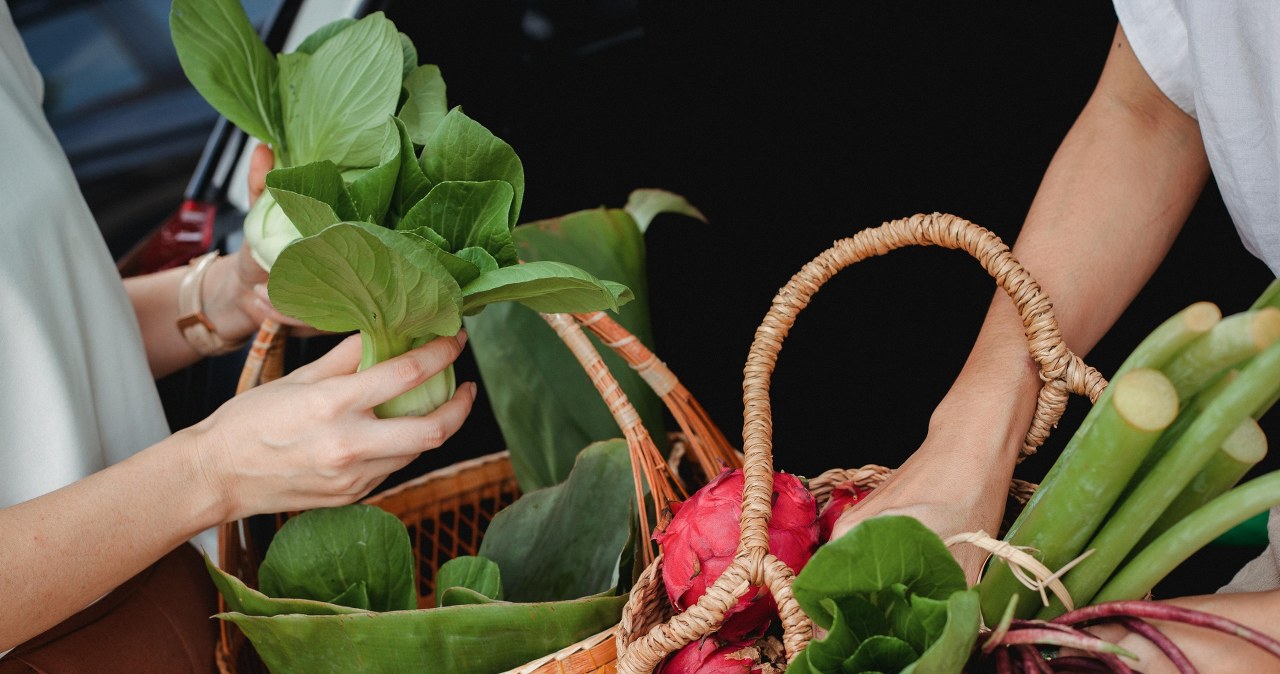 Siwienie włosów można opóźnić odpowiednią, zdrową dietą /Sam Lion /pexels.com