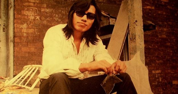 Sixto "Sugar Man" Rodriguez dopiero po latach mógł cieszyć się odzyskaną sławą i karierą /materiały prasowe