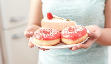 Skąd ciągła ochota na słodycze? Oto możliwe przyczyny