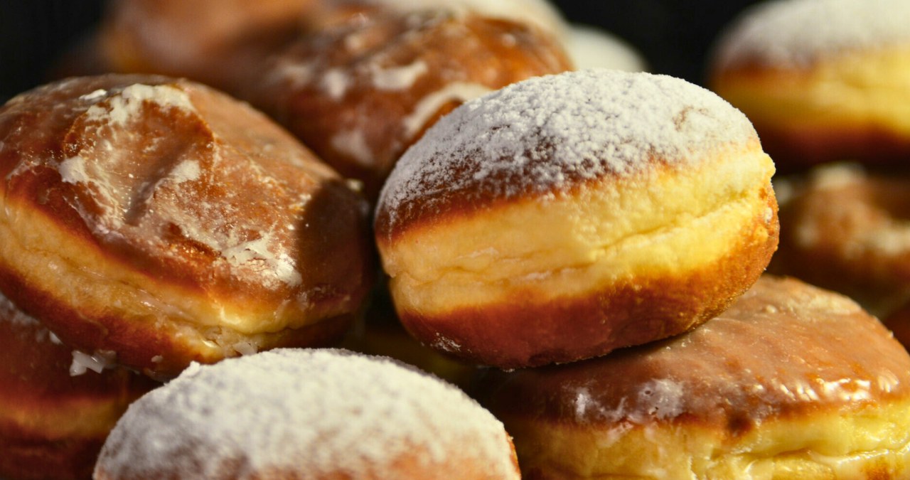Skąd się wzięły pączki? /Adam STASKIEWICZ/East News /East News