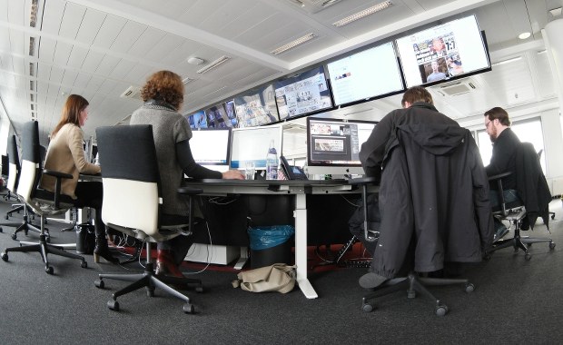 Skąd u nas taki głód informacji? Naukowcy z Berkeley już wiedzą...