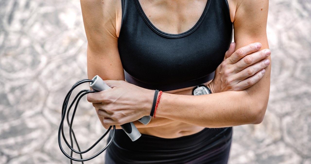 Saltar para a corda pular fortalece seus músculos e apóia o coração Health / 123rf / foto