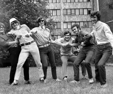 Skaldowie i "Wszystko mi mówi, że mnie ktoś pokochał". Tego refrenu nie da się wyrzucić z głowy