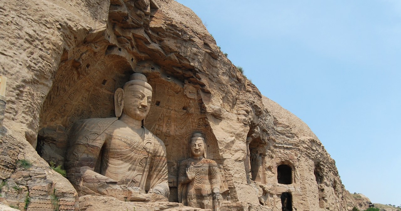 Skalne posągi w grotach Yungang robią wrażenie. Do kompleksu zjeżdżają turyści z całego świata. /Marcin Białek, CC BY-SA 4.0