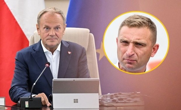 "Skandal i polityczny sygnał". Tusk skomentował ułaskawienie Bąkiewicza