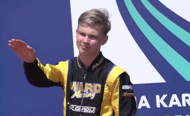 Skandal na podium. 15-letni Rosjanin wykonał salut rzymski 