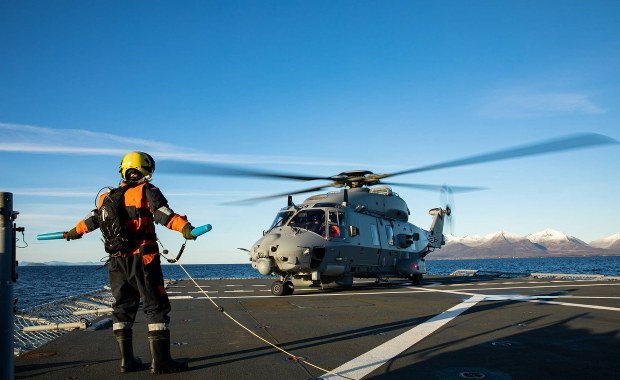 Skandal śmigłowcowy. Norwegia odsyła wojskowe NH90 i żąda zwrotu pieniędzy